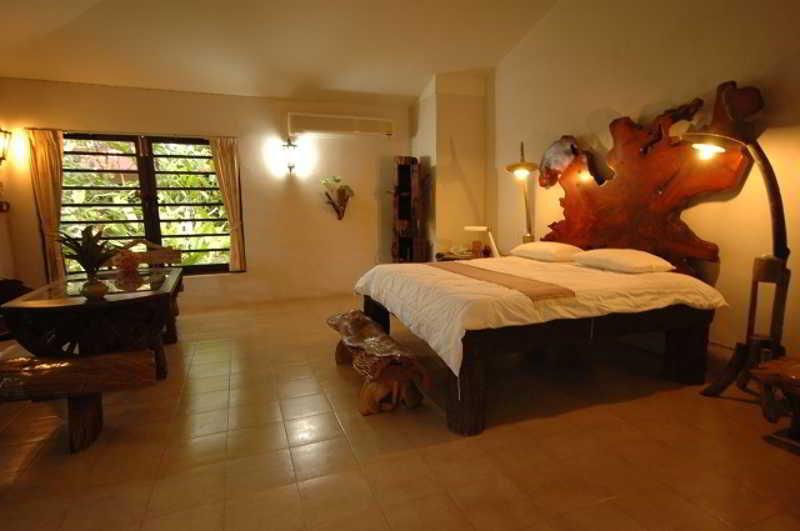 קנצ'נבורי Momchailai Forest Retreat מראה חיצוני תמונה